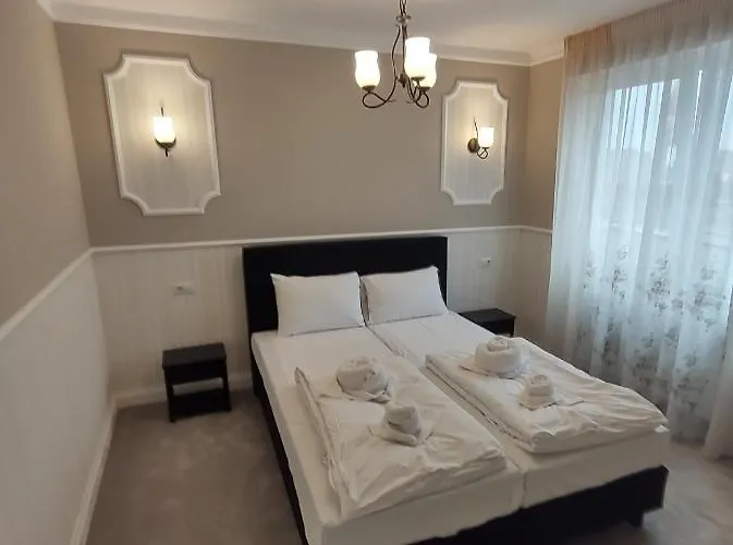 Fanea فندق تيميشورا